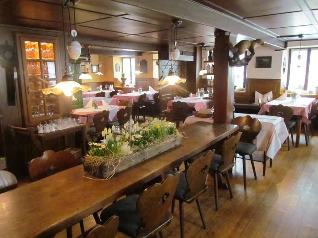 Gasthaus Zum Kreuz Hotel Freiburg im Breisgau Ngoại thất bức ảnh