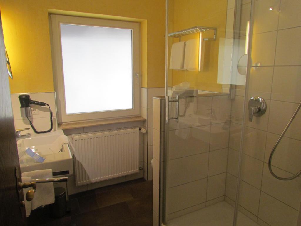 Gasthaus Zum Kreuz Hotel Freiburg im Breisgau Phòng bức ảnh